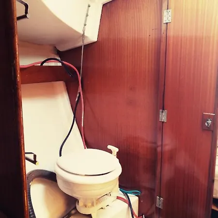Le Vaisseau D'Horus بورتو فيكشْيو